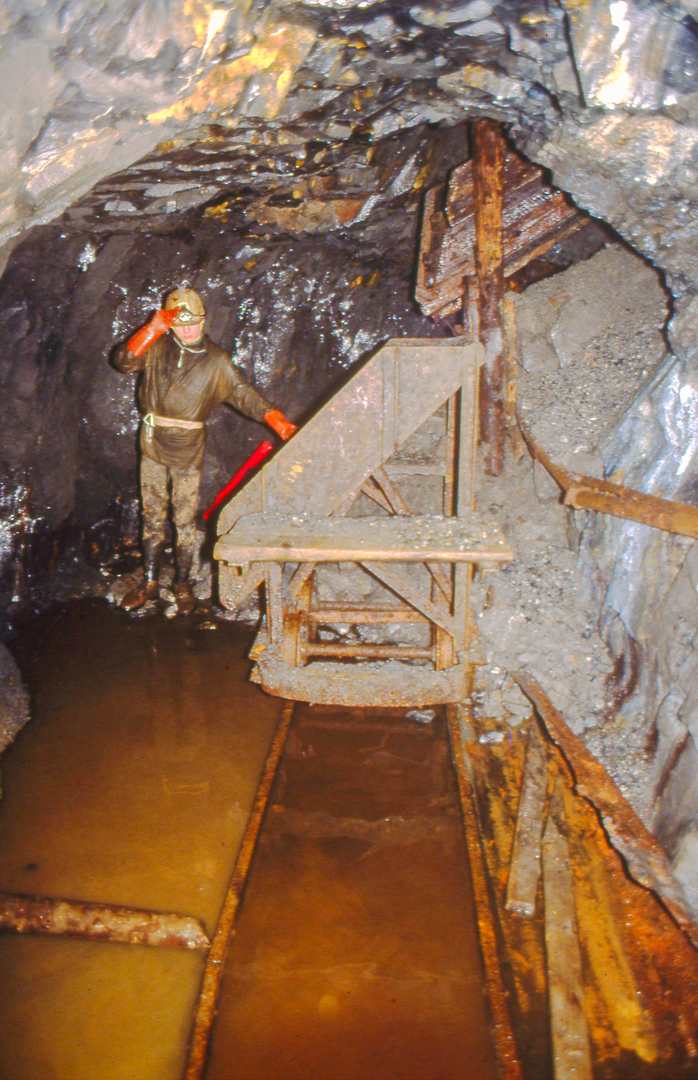 Ore pass Parc Mine March 1988